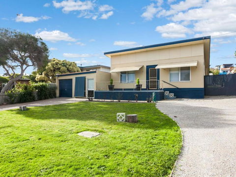 OCEAN SOUNDS Anglesea - Yarra Valley Accommodation 1