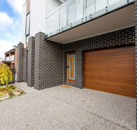 Two Ten Luxury CBD Accommodation - Yarra Valley Accommodation