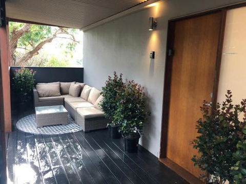 Carinya Coastal Cottage - Yarra Valley Accommodation 5