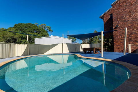WaterviewsPool Wifi Its All Here ! Welsby Pde Bongaree - Yarra Valley Accommodation 5