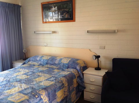Sunraysia Motel & Holiday Apartments - Yarra Valley Accommodation 6