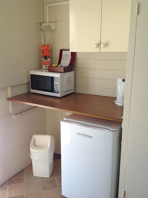 Sunraysia Motel & Holiday Apartments - Yarra Valley Accommodation 4