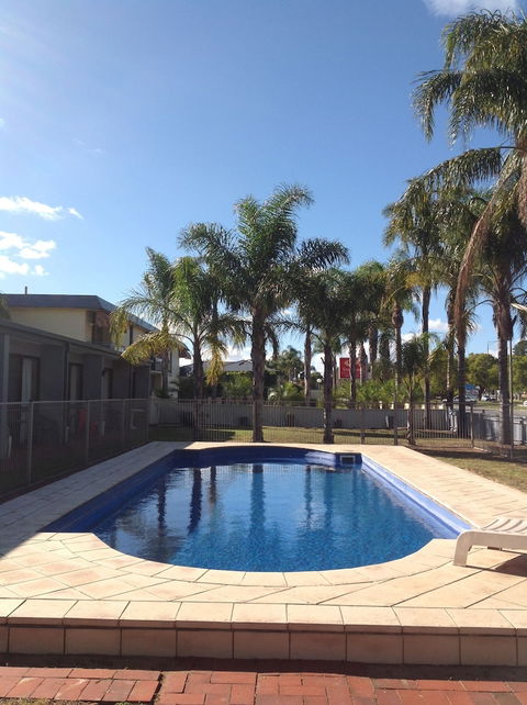Sunraysia Motel & Holiday Apartments - Yarra Valley Accommodation 2