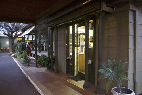 Lake Forbes Motel - Yarra Valley Accommodation 1