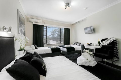 Airport Hotel Sydney - Yarra Valley Accommodation 5