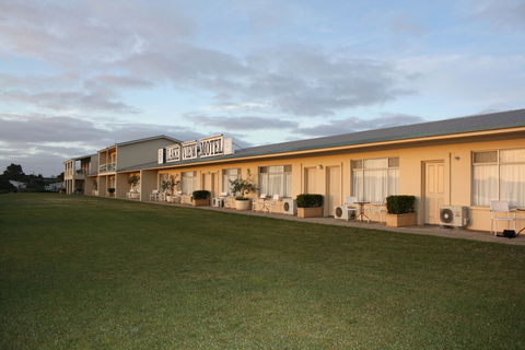 Lakeview Motel & Apartments - Yarra Valley Accommodation 3