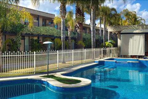 Sandors Motor Inn - Yarra Valley Accommodation 3
