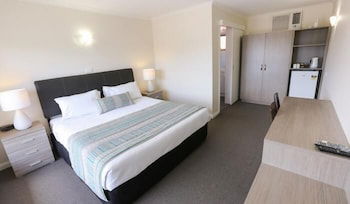 Seven Pines Motor Inn - Yarra Valley Accommodation 3