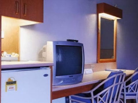 Down Town Hotel Cairns -The Great Northern - Yarra Valley Accommodation 1