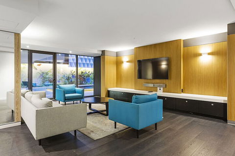 LAURENT Views Of MCG & Yarra River + Fed Square - Yarra Valley Accommodation 6