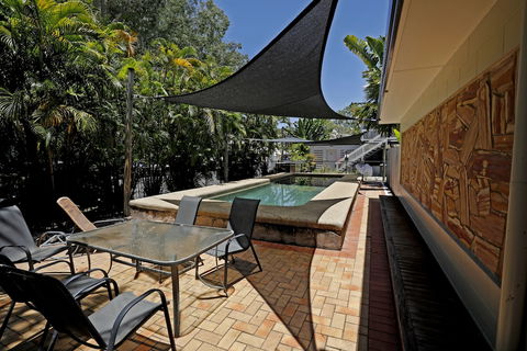Rare Modern Unit W Private Fenced Garden Close To The Beach PC5 - Yarra Valley Accommodation 2