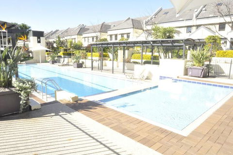 Glebe Fully Furnished 1 BDR Apart 47 ROS - Yarra Valley Accommodation 2