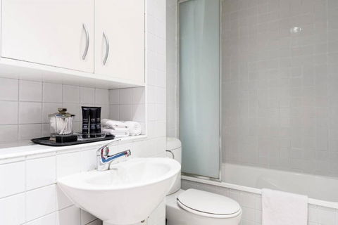 LUCY Stylish City Vibe & Views - Yarra Valley Accommodation 4