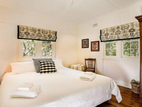LAVENDER COTTAGE Alpine Southern Highlands 4pm Check Out Sundays - Yarra Valley Accommodation 6