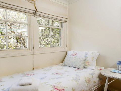 LAVENDER COTTAGE Alpine Southern Highlands 4pm Check Out Sundays - Yarra Valley Accommodation 2