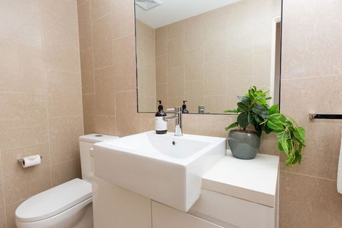 Enjoy Penthouse Living In The CBD - Yarra Valley Accommodation 3