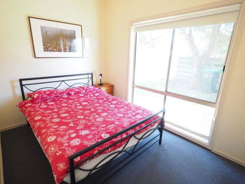 Sunset Deck Beach House Sandy Point - Yarra Valley Accommodation 5