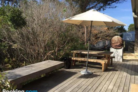3 Anderson Avenue Sandy Point - Yarra Valley Accommodation 2