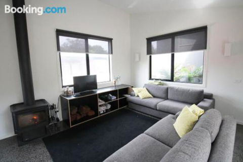 3 Anderson Avenue Sandy Point - Yarra Valley Accommodation 4