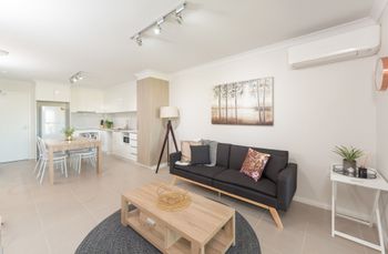 Lakeview Suite 06 - Yarra Valley Accommodation 0