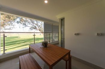 Lakeview Suite 06 - Yarra Valley Accommodation 4