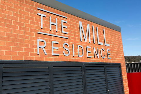 Trendy Self Contained City Apartment - Yarra Valley Accommodation 2