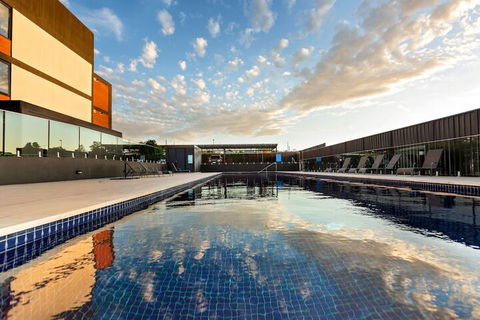 Trendy Self Contained City Apartment - Yarra Valley Accommodation 3