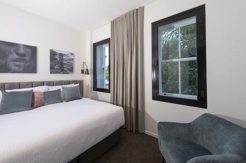R Hotel Geelong - Yarra Valley Accommodation 4