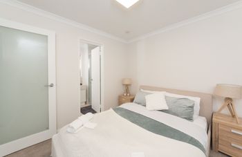 Lakeview Apartment Suite 16 - Yarra Valley Accommodation 1