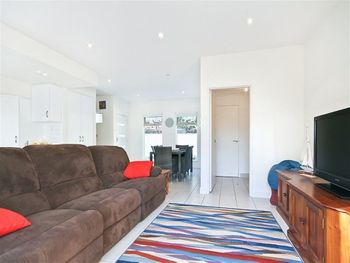 Modern Seaside Sanctuary - Yarra Valley Accommodation 2