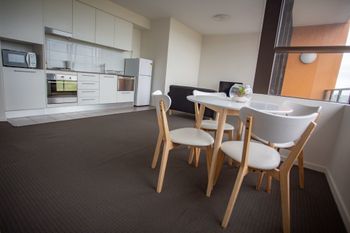 Watt Street 1 BR Apartment W Ocean Views - Yarra Valley Accommodation 6