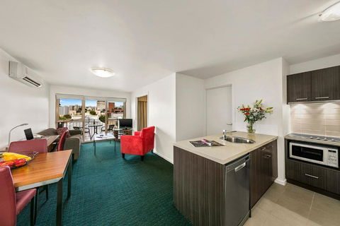 Melbourne Carlton Central Apartment Hotel - Yarra Valley Accommodation 5
