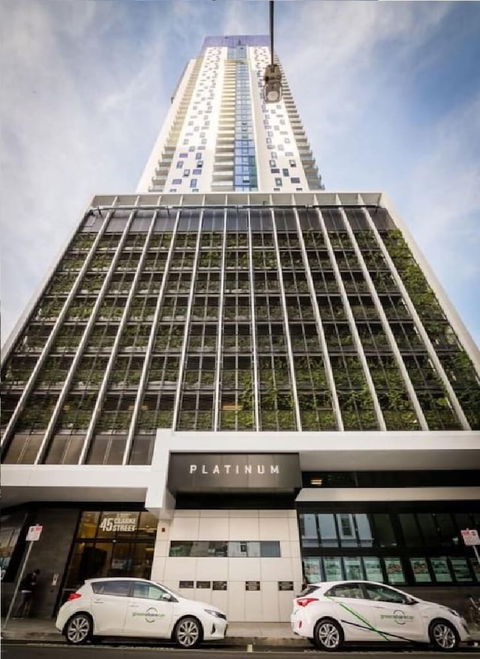 Southbank Platinum Tower Apartment - Yarra Valley Accommodation 0