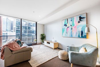 Ella, 1BDR Melbourne Apartment - Yarra Valley Accommodation 6