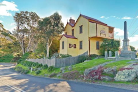 Two Story Bed & Breakfast - Yarra Valley Accommodation 0