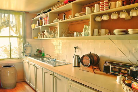 Two Story Bed & Breakfast - Yarra Valley Accommodation 3