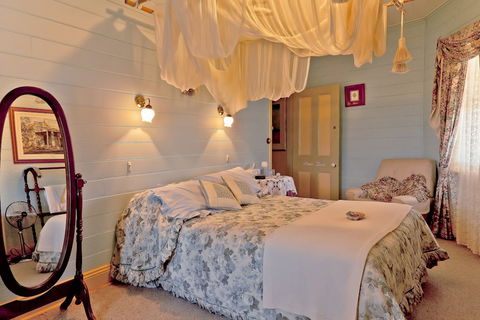 Two Story Bed & Breakfast - Yarra Valley Accommodation 5