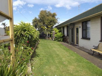 Lakes Entrance Holiday Units - Yarra Valley Accommodation 1