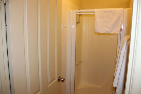 Nireeda Apartments Geelong - Yarra Valley Accommodation 6