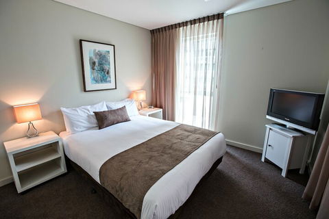 Adelaide DressCircle Apartments North Terrace - Yarra Valley Accommodation 4