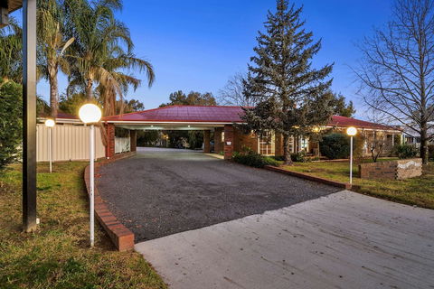 Econo Lodge Border Gateway Wodonga - Yarra Valley Accommodation 1