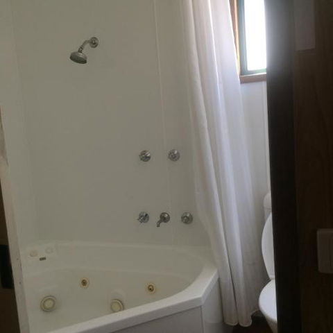 Wagga Wagga Beach Caravan Park - Yarra Valley Accommodation 2