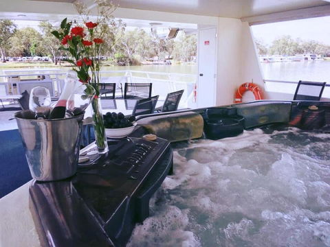 Mildura Houseboats - Yarra Valley Accommodation 0