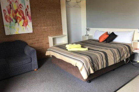 Lake Talbot Tourist Park - Yarra Valley Accommodation 0