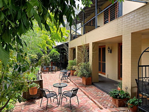 CocknBull Boutique Hotel - Yarra Valley Accommodation 4