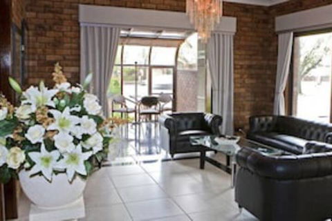 Central Caleula Motor Lodge - Yarra Valley Accommodation 0