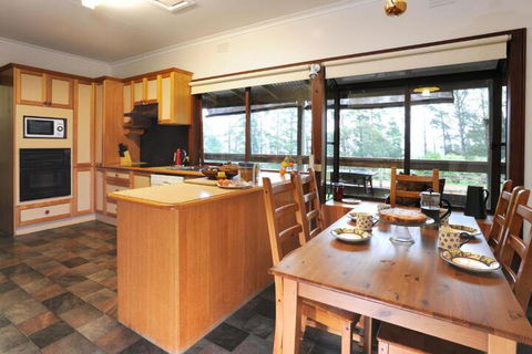 Lavender Farm - Yarra Valley Accommodation 6