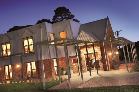 Cleveland Winery - Yarra Valley Accommodation 1
