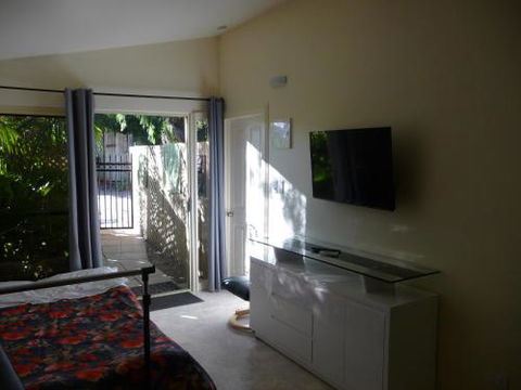 Orchard Garden - Yarra Valley Accommodation 6