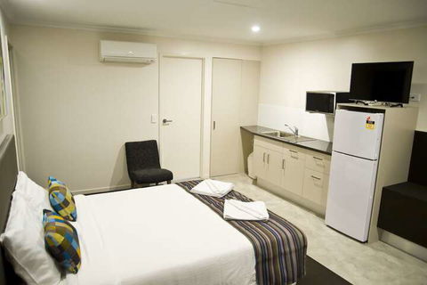Roma Central Motel - Yarra Valley Accommodation 3
